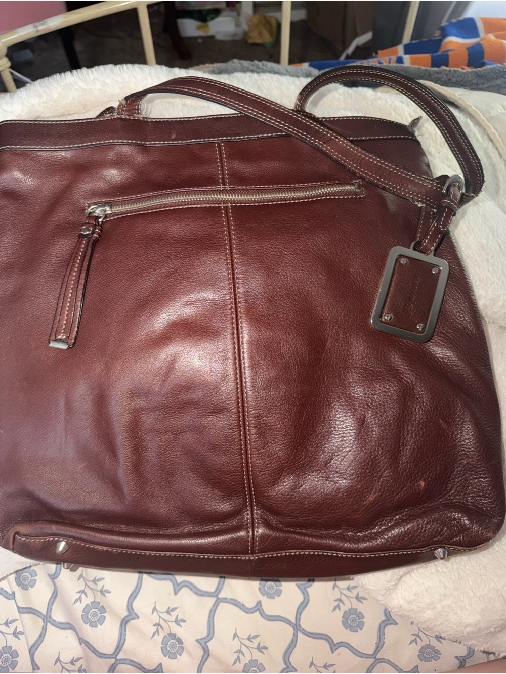 B. Makowsky Leather Tote Purse in Dark Burgundy